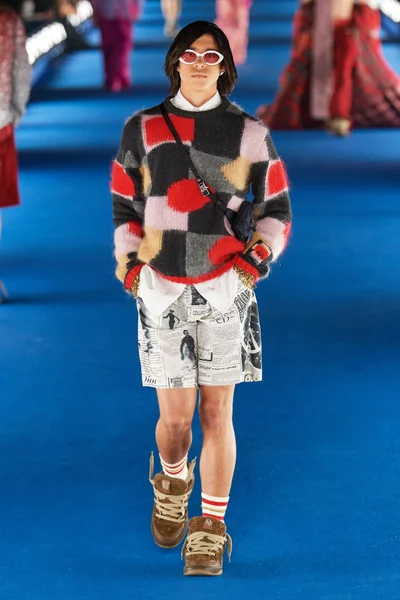 Look 33